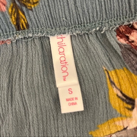 Xhilaration Floral Print Bell Sleeve Romper Womens Size Small - Picture 5 of 8